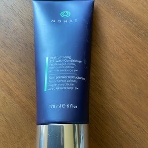 Monat Restructuring Pre-Wash Conditioner